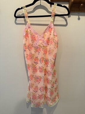NWT Cabernet sleepwear slip nightgown Women’s Small